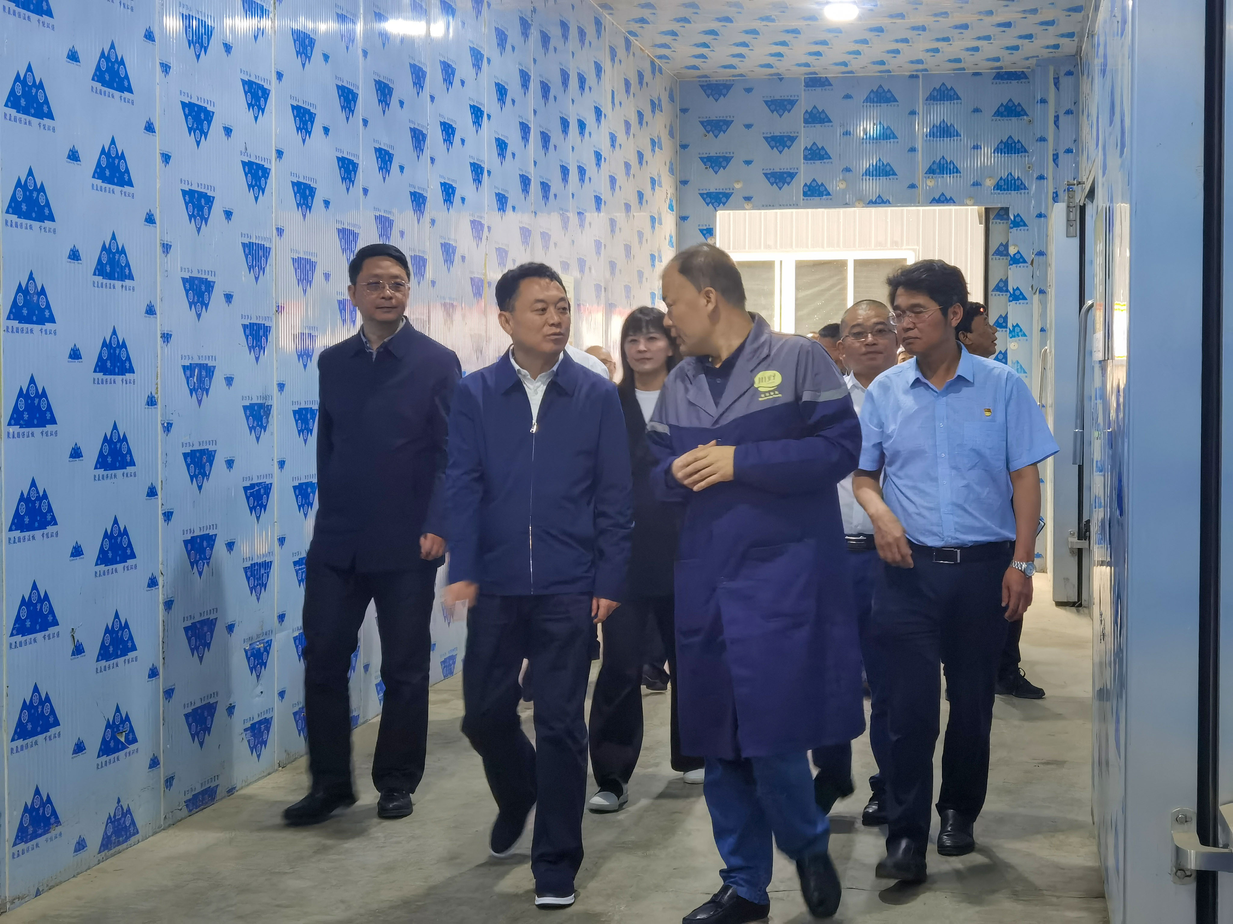 221557b31939f196593ff32c2f3526e9.jpg 13091622184036_.pic_hd-1.jpg